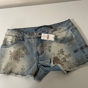 Wet seal shorts